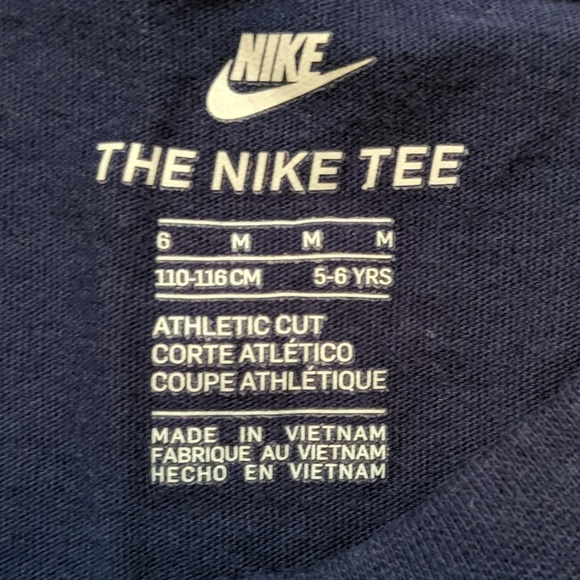2 Nike t-shirts size 6 - Picture 4 of 4